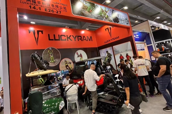 Luckyrom je užival v veliki priljubljenosti na sejmu Canton